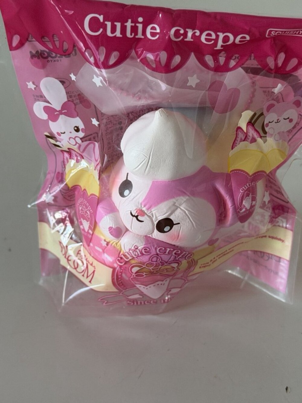 iBloom Squishy Cutie Crepe Pink Strawberry Scented Soft Mini NEW